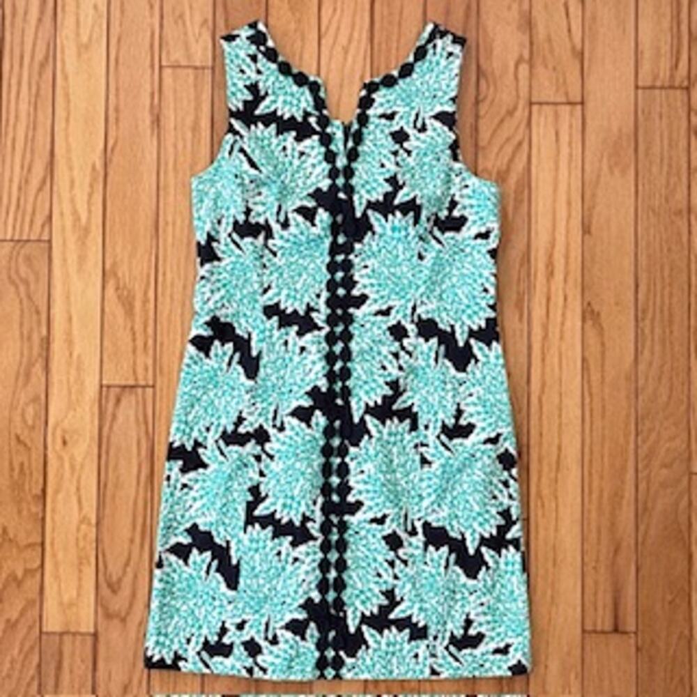 Crown& Ivy Size 10 Tailored Sleeveless Sheath Mini Dress